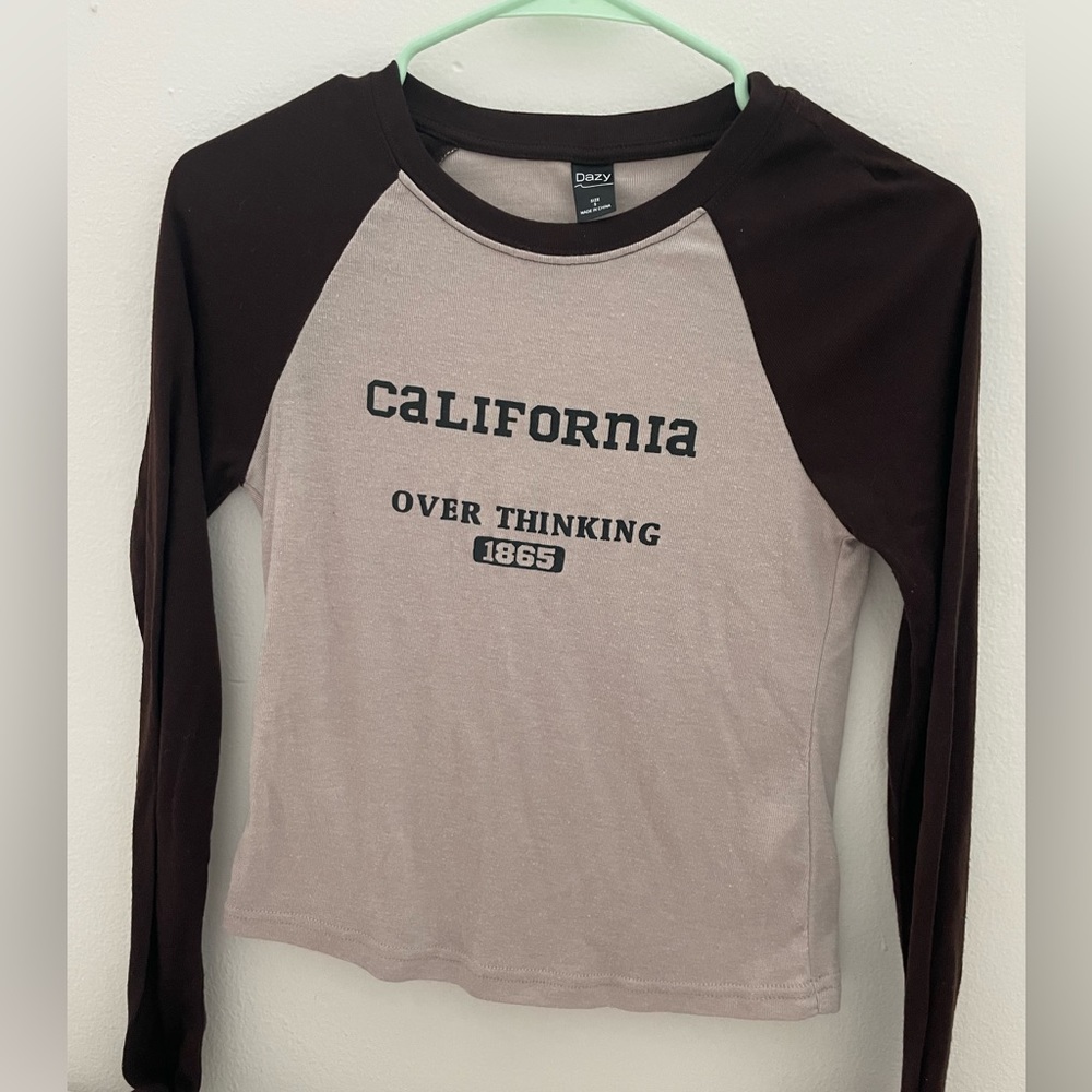 letter graphic tee